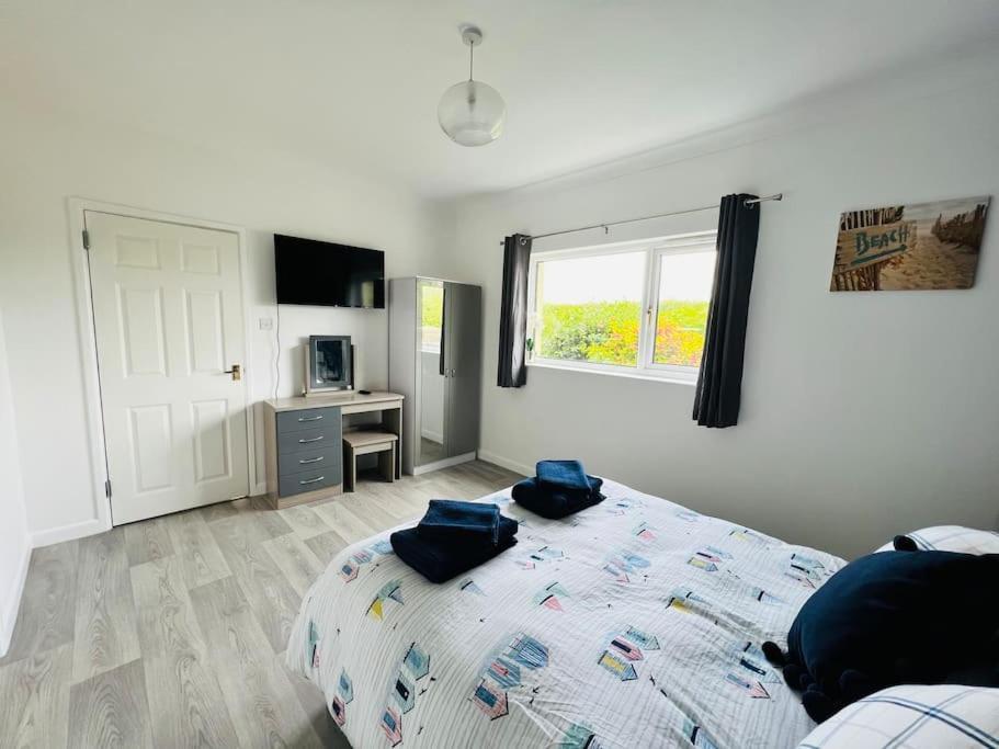 2 Bedroom Holiday Home In The Heart Of West Wales St Clears Dış mekan fotoğraf