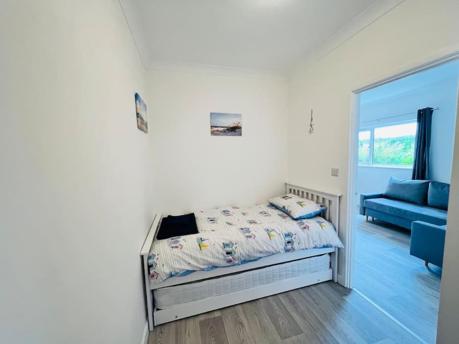 2 Bedroom Holiday Home In The Heart Of West Wales St Clears Dış mekan fotoğraf